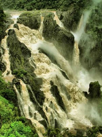 Hier ist was los - Barron River Wasserfall