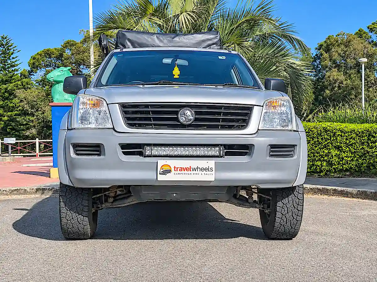 Holden Rodeo mit Dachzelt bei Travelwheels Campervans in Sydney