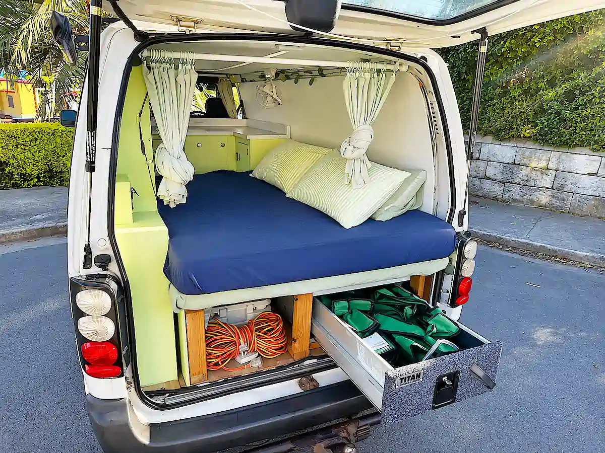 Toyota Campervan kaufen – praktischer Stauraum unter dem Bett
