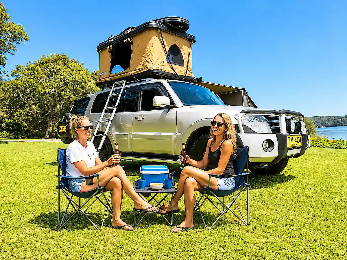 Mitsubishi Pajero gebraucht kaufen – 4x4 mit Dachzelt beim Camping in Australien